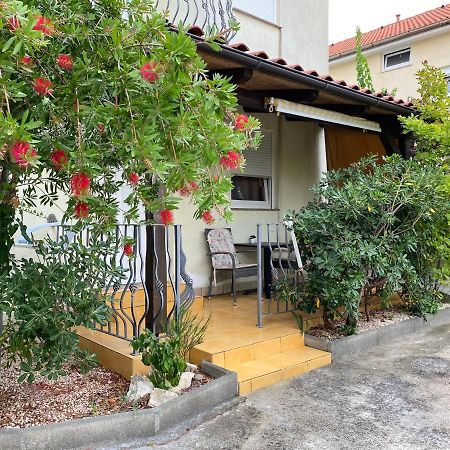 Apartment Lara Rab Town Zewnętrze zdjęcie