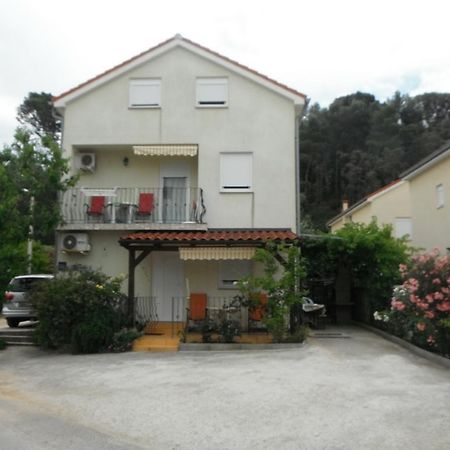 Apartment Lara Rab Town Zewnętrze zdjęcie