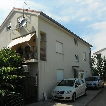 Apartment Lara Rab Town Zewnętrze zdjęcie