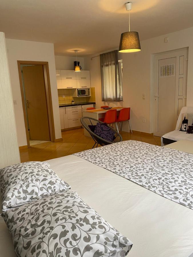 Apartment Lara Rab Town Zewnętrze zdjęcie