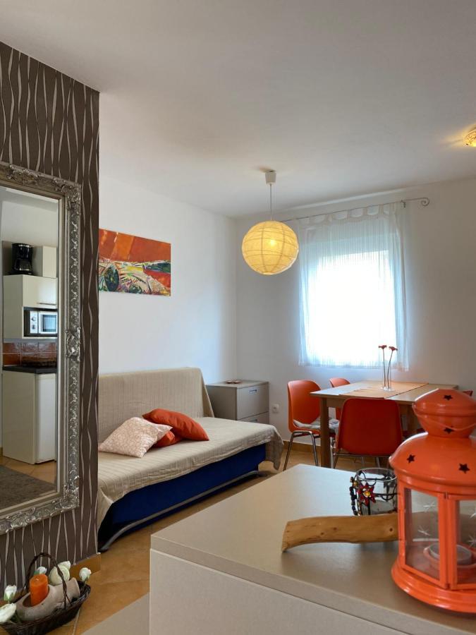 Apartment Lara Rab Town Zewnętrze zdjęcie