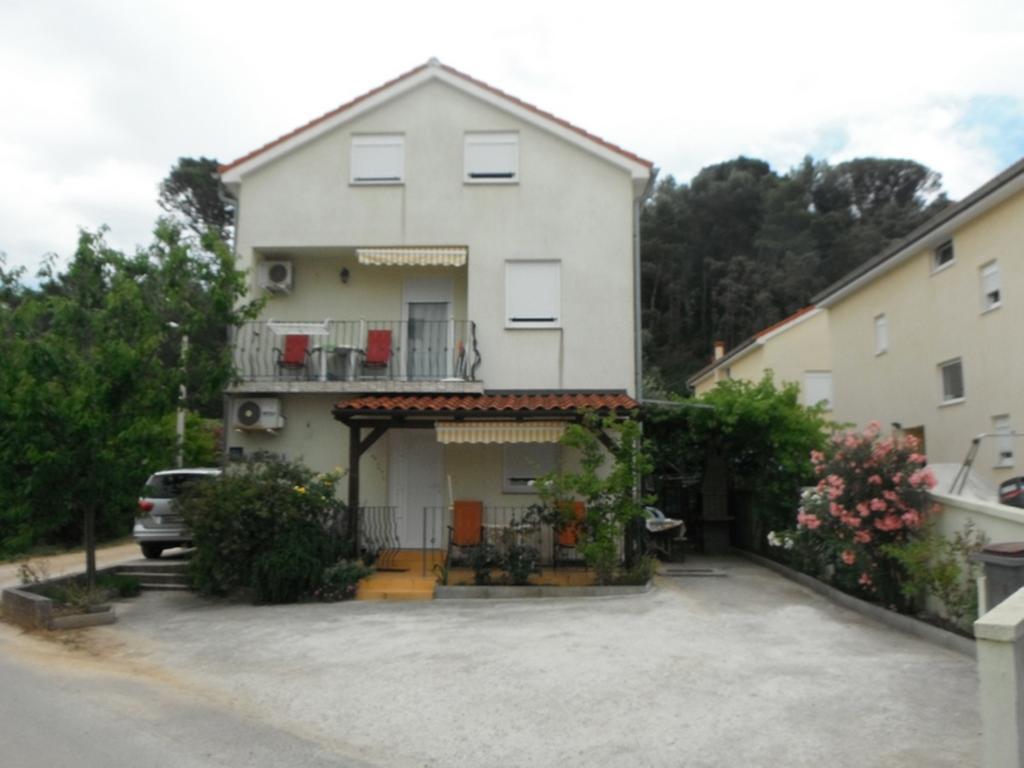Apartment Lara Rab Town Zewnętrze zdjęcie