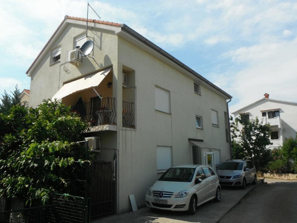 Apartment Lara Rab Town Zewnętrze zdjęcie