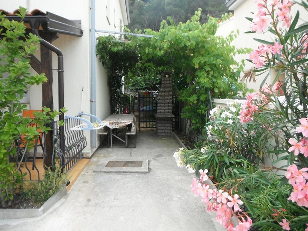 Apartment Lara Rab Town Zewnętrze zdjęcie